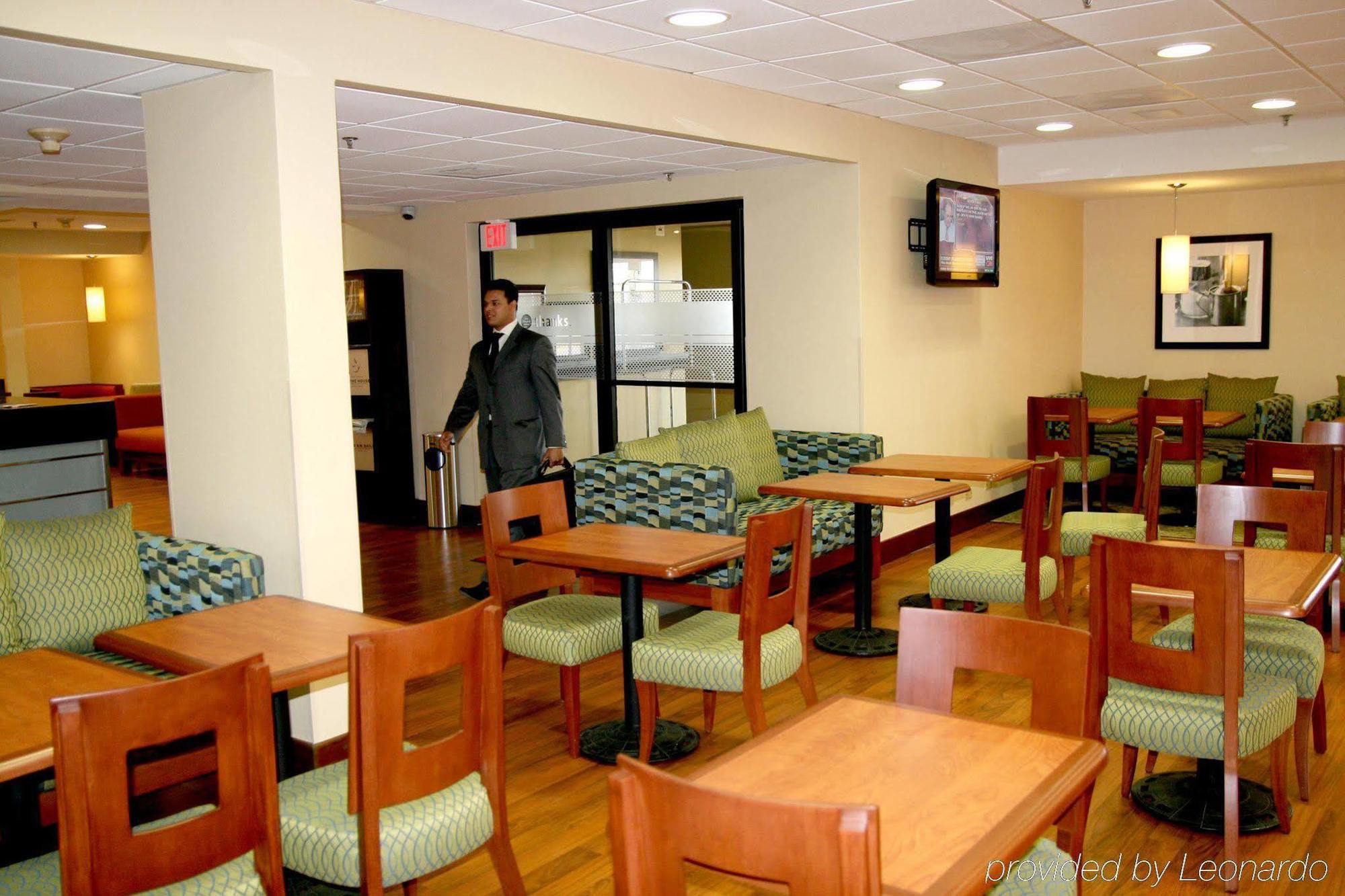 Hampton Inn Monterrey-Airport Restoran foto